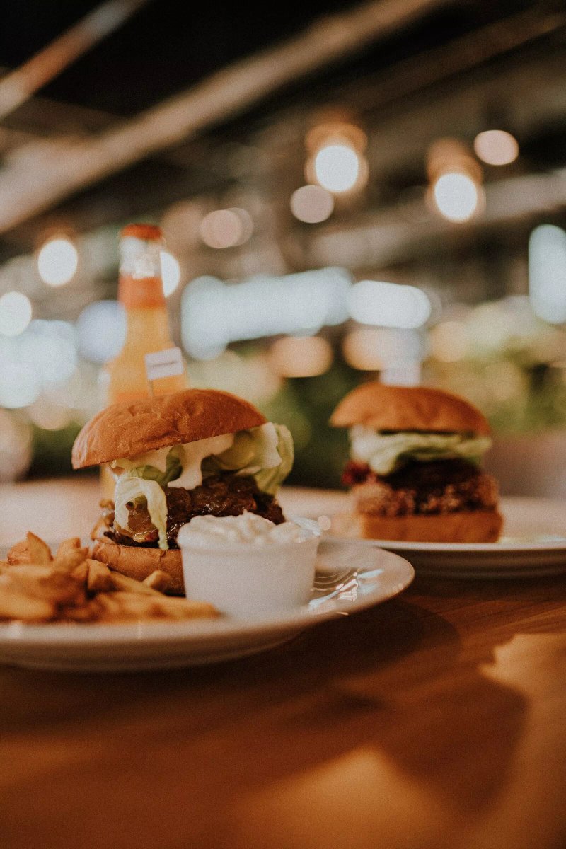 Street Burgers | Saga