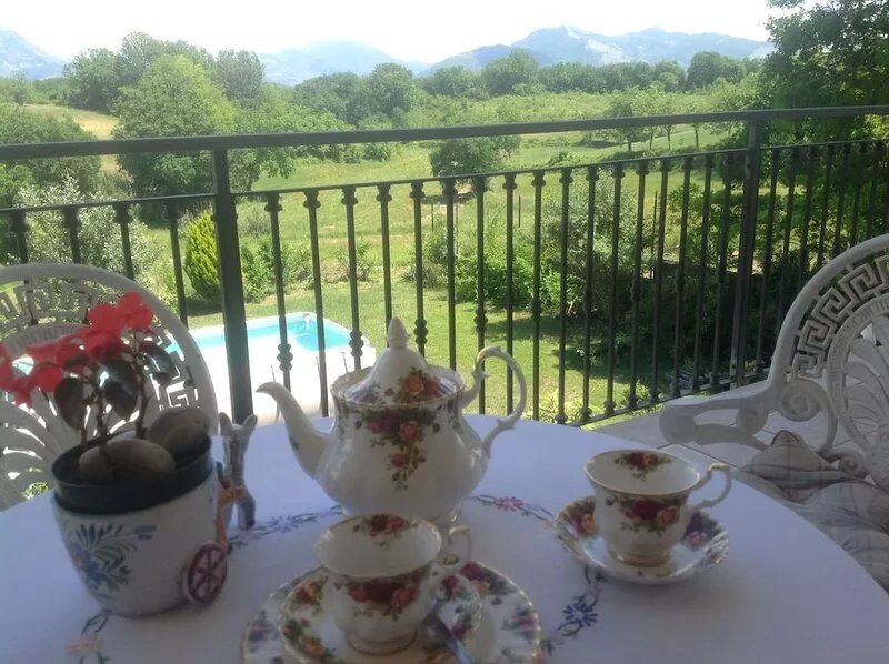 Specious apartment/villa, quiet location with stunning views of Montecassino
