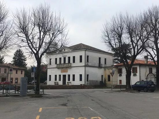 Villa Zoppetti, Zambon