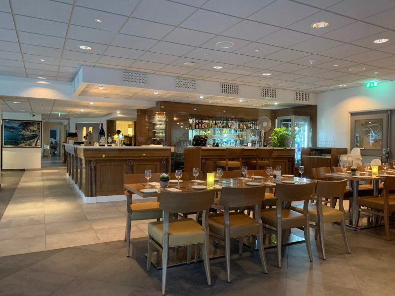 Tino's Hotell