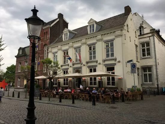 Cafe In Den Ouden Vogelstruys