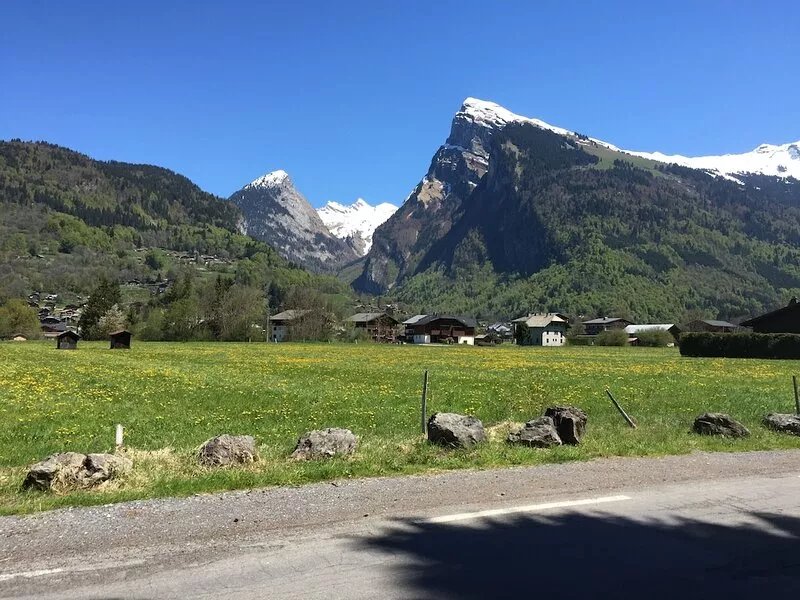 Charming renovated chalet, Samoëns village centre , sleeps up to 7 (GrandMassif)