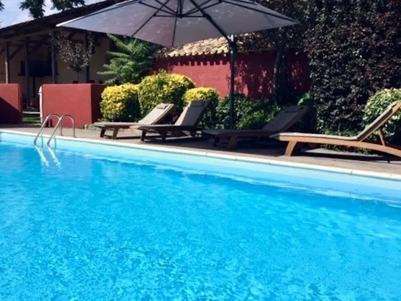 Near Saint Emilion, Fab terrace, pool, Big Family house.