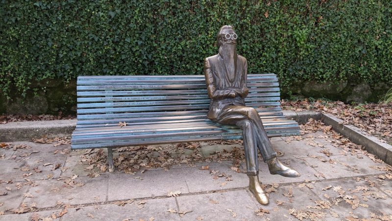 Estatua Don Ramon Maria Del Valle-inclan