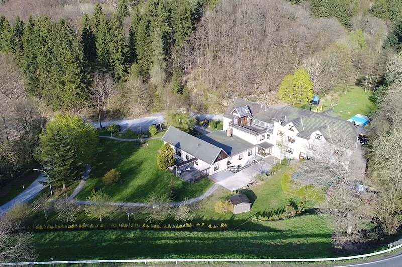 Apartment in the heart of the Nürburgring, for 6 (+2) people in Herschbroich