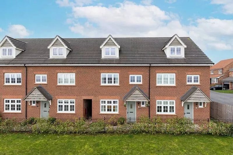 4 Bed 3.5 Bath - Free Parking | Free WiFi | 2x En-suite Bedrooms | Self Check-in