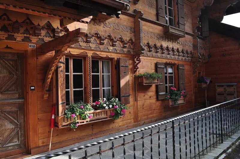 Beautifully Restored Large Historical Chalet With All Modern Amenities