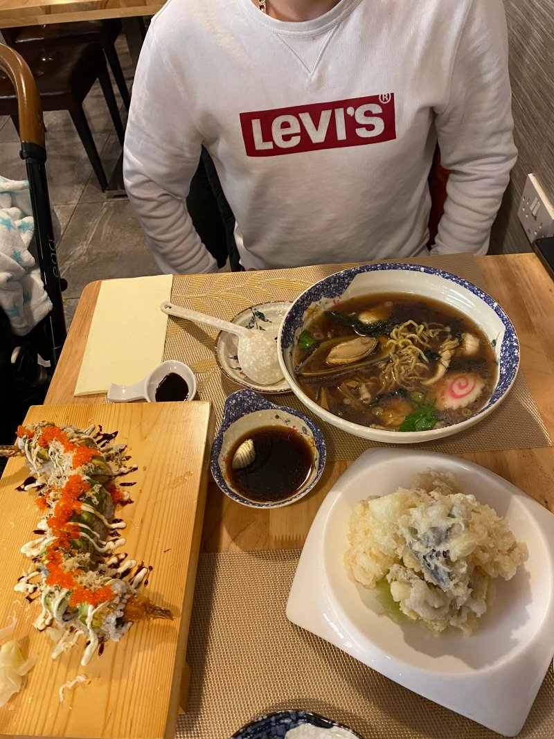 Takumi Sushi & Noodle Bar
