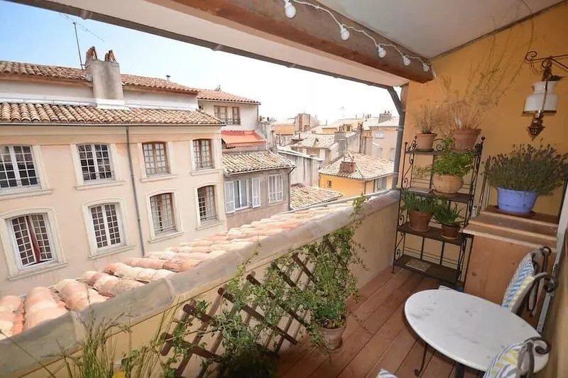 Duplex historical center balcony with view and air conditioning