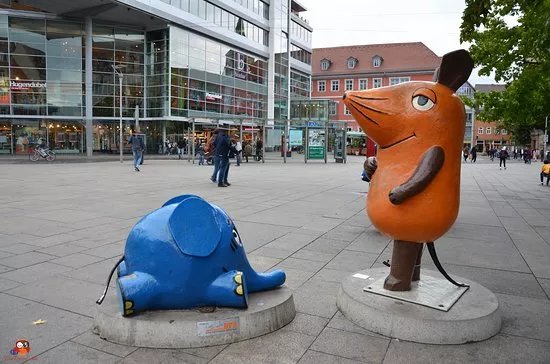 Skulptur "Maus und Elefant"