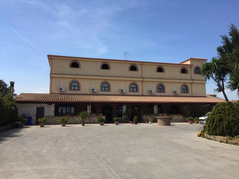 Hotel Chisari