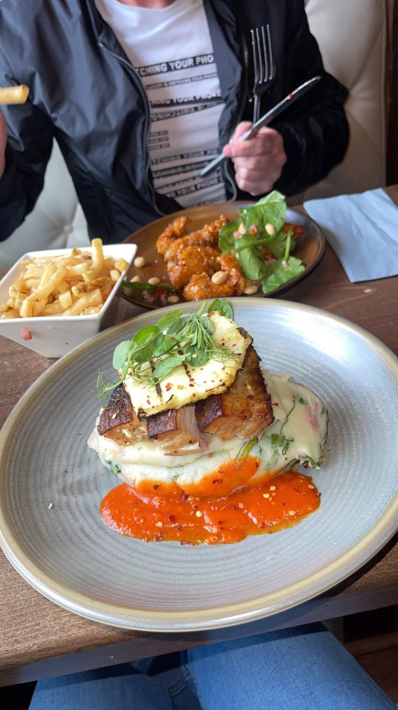 Mulholland's On The Square