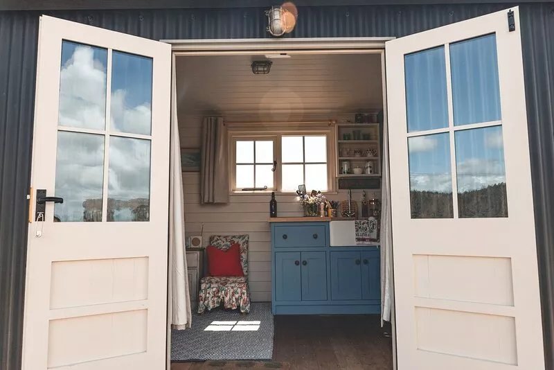 Peaceful shepherd's hut for secluded rural relaxation.