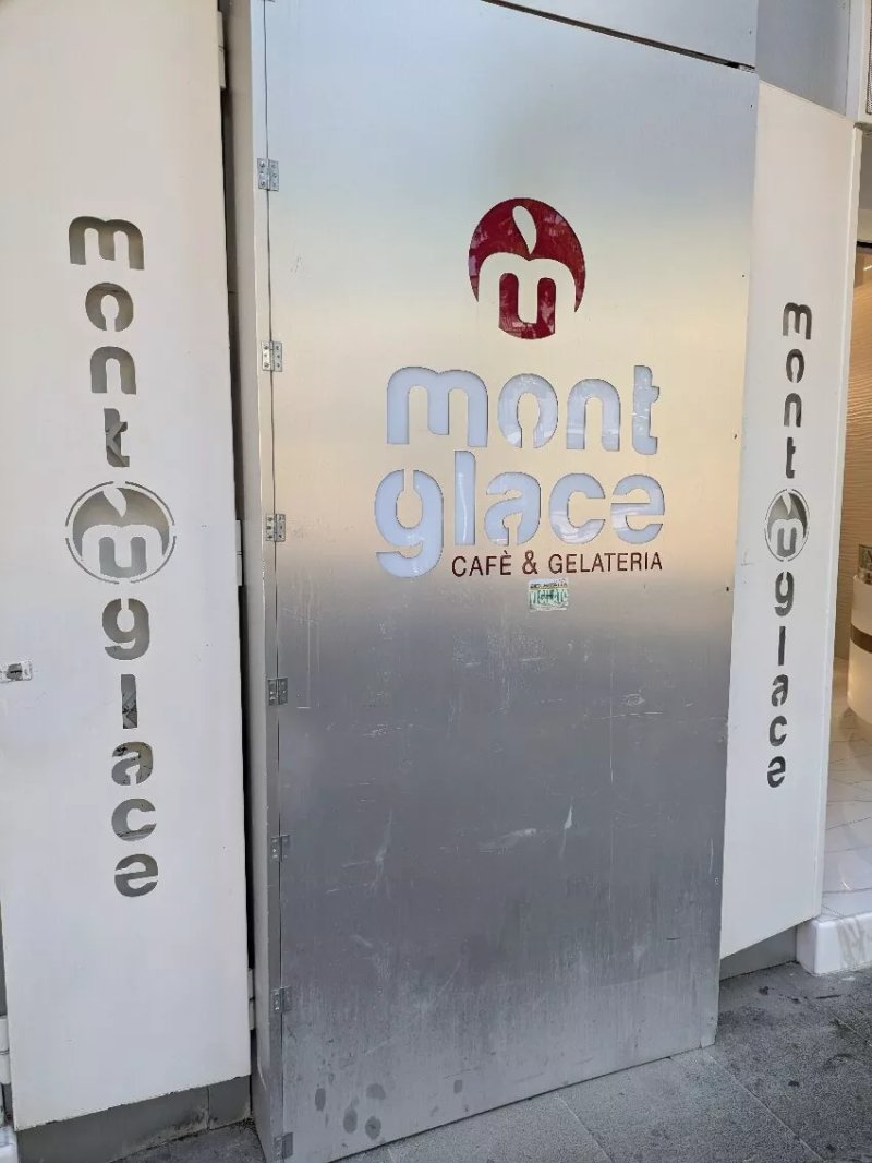 Gelateria Mont Glace