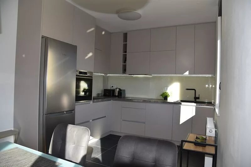 4-star Zagreb Penthouse - elevator from the garage