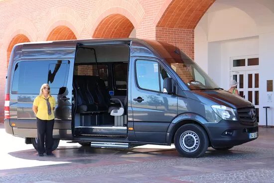 ezClick Transfers - Faro Airport Taxis