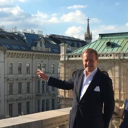 Marco Pongratz-Lippitt Imperial Guide Vienna