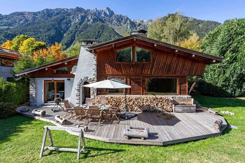 Chalet Martinique -  a self catered chalet that sleeps 6 guests  in 3 bedrooms