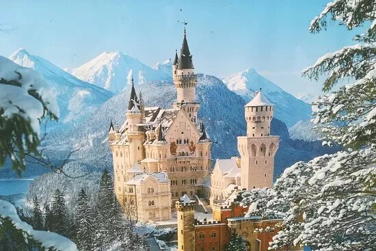 Neuschwanstein Castle tour and ticket
