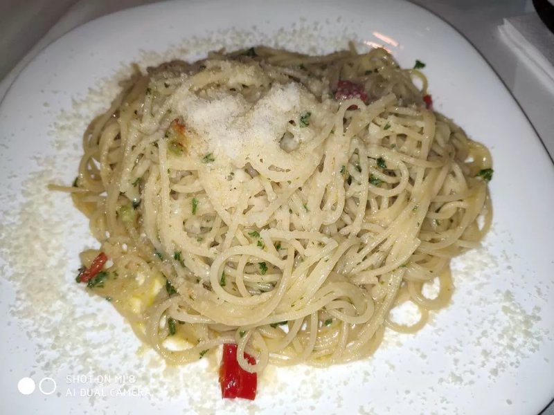 Mazzola's - Restaurant & Pizzeria