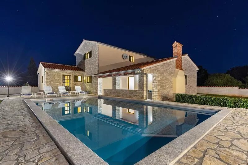 Villa Mara is located in the village Modrusani, Rovinj area.