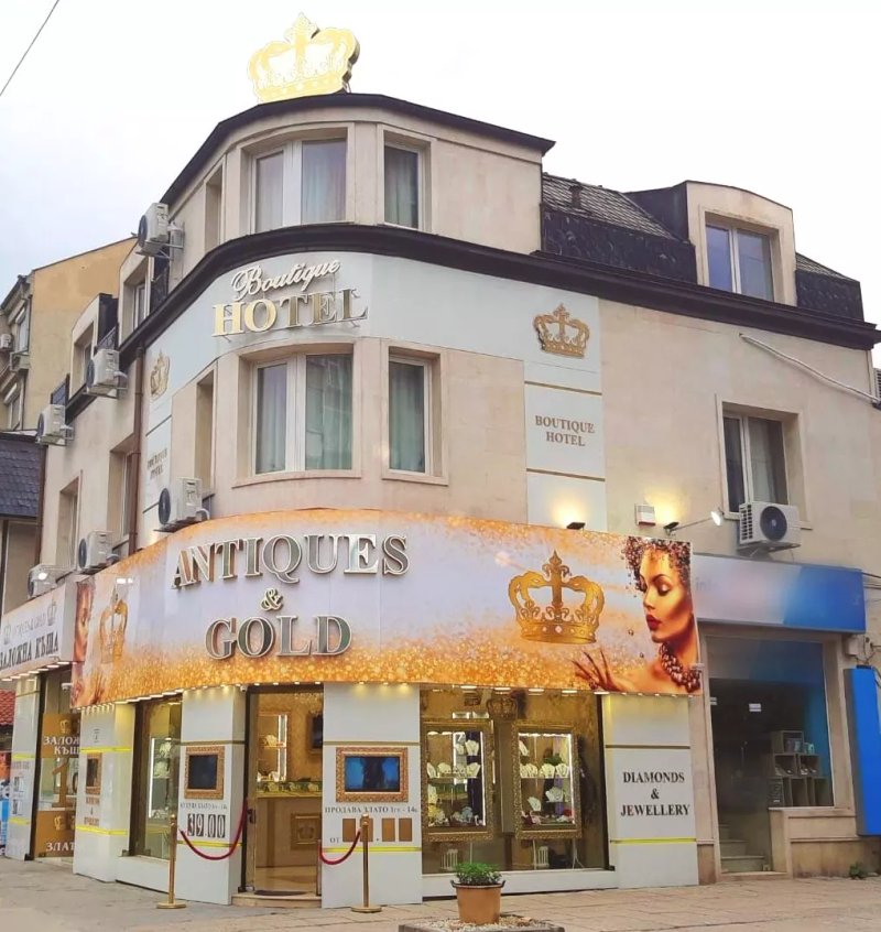 Boutique Hotel Antiques & Gold