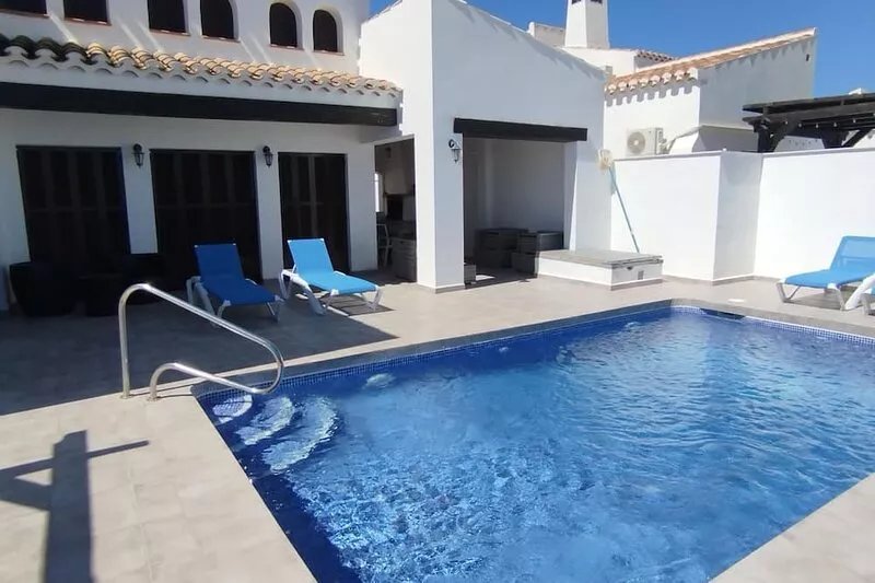 1st line Luxury Golf Villa (3) with Private Pool, full sky package!