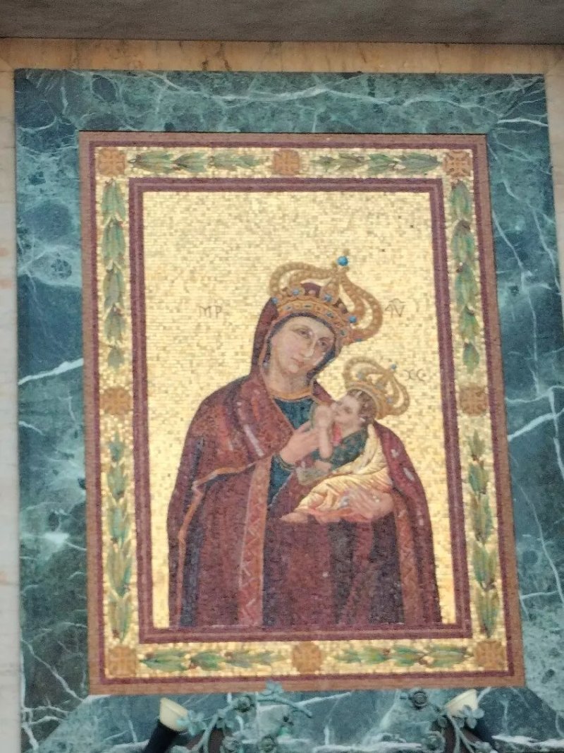 Edicola Madonna Delle Grazie