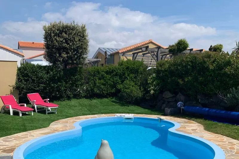House 6 people private heated pool
