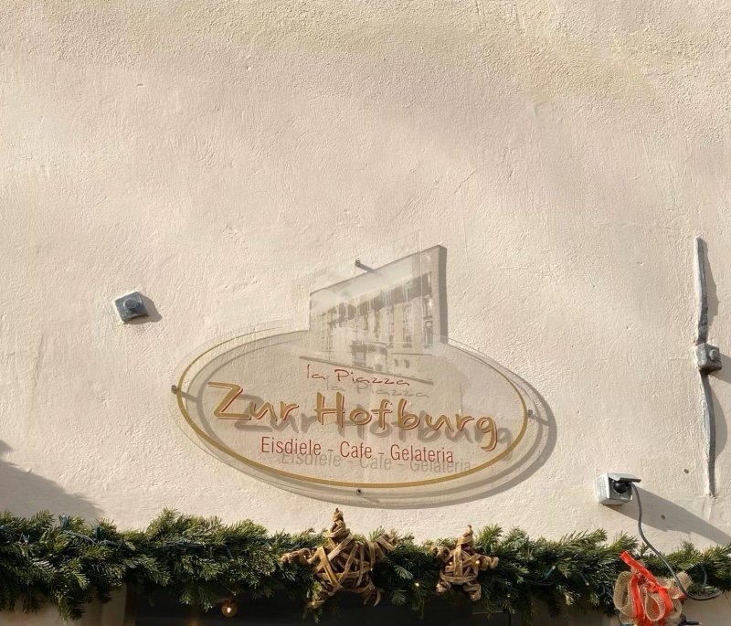 Zur Hofburg