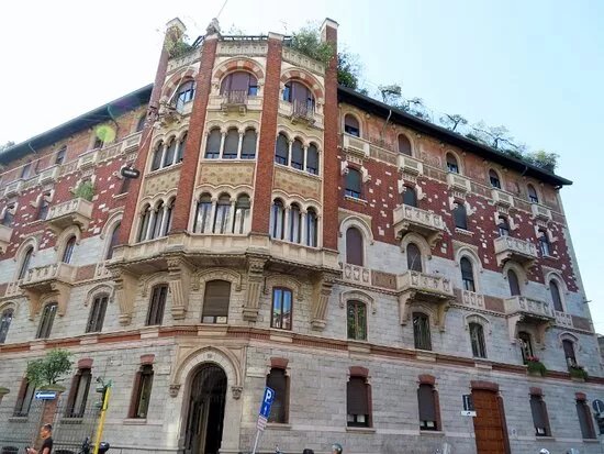 Palazzo Via Francesco Sforza 19