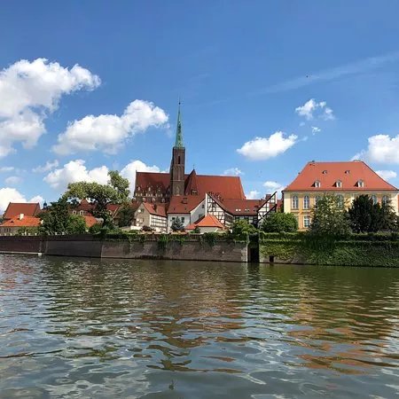 Katamaran- Wroclaw Rejsy po Odrze