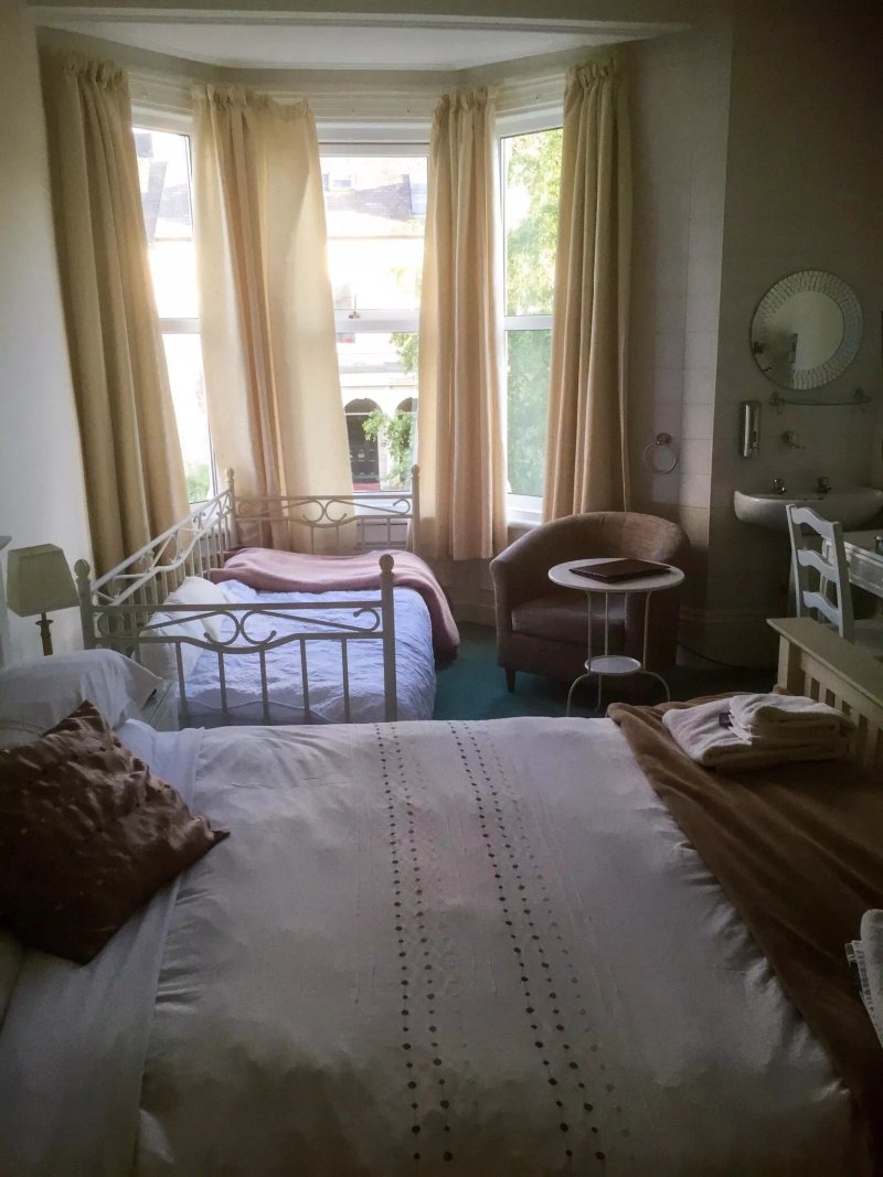 Adelphi Hotel