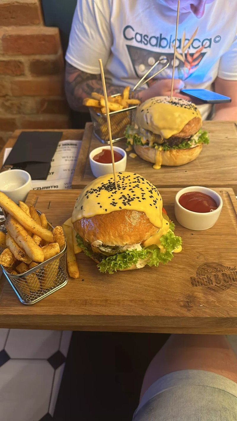 Rocker Club - Rock &grill Restaurant