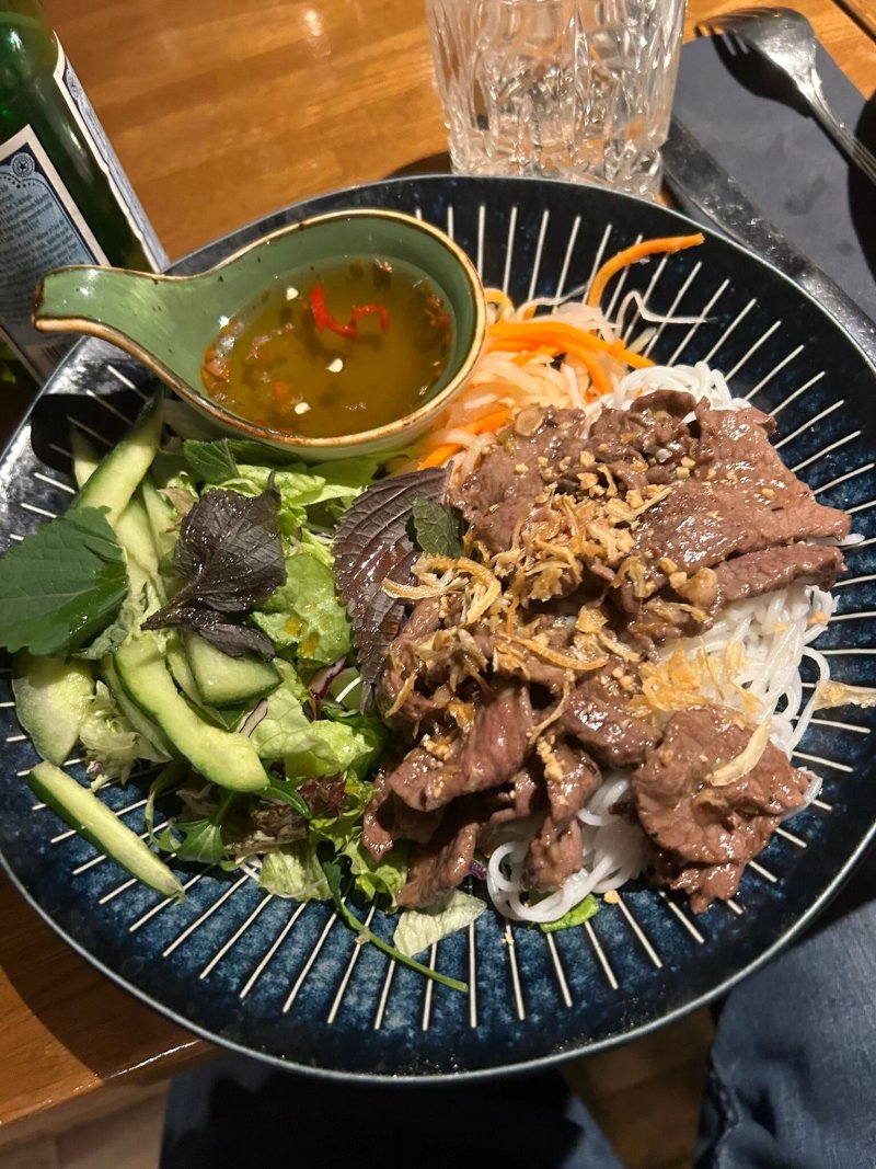 An An - Vietnamese Cuisine & Sushi Bar