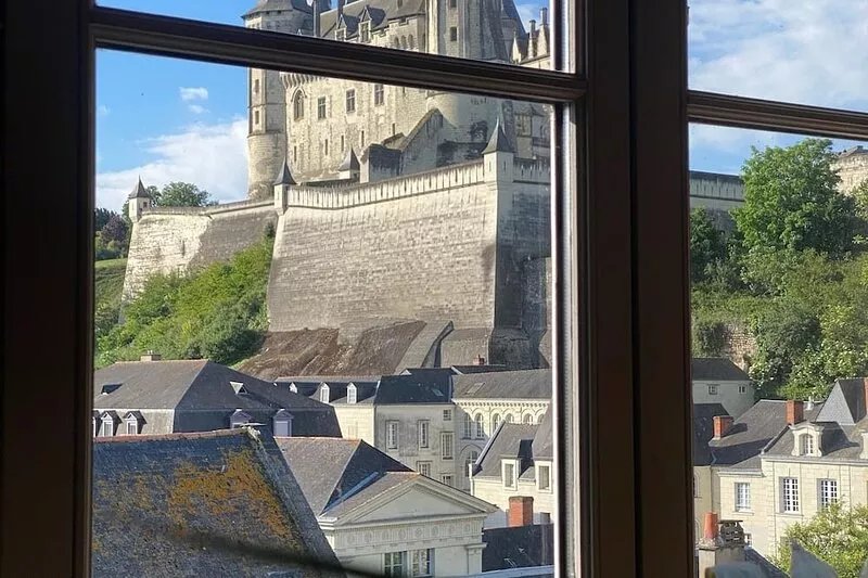 3000 sq f, in the old  Saumur city , along the Loire river. Charm & great views