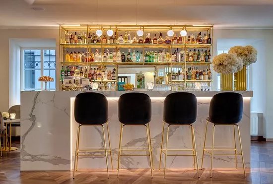 Astorija Bar