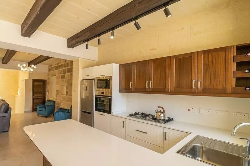 House of character with heated indoor pool in Gozo