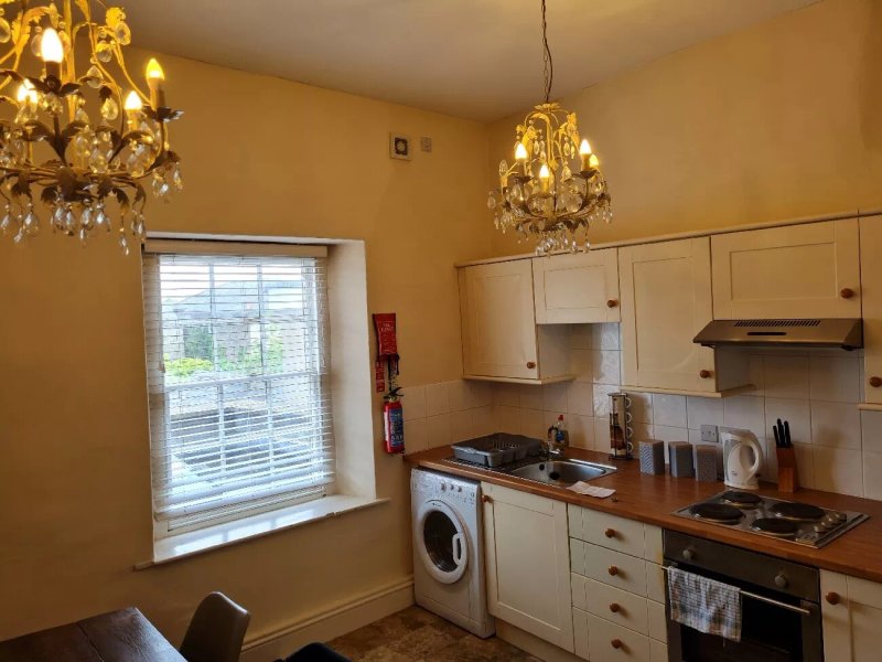 Stockwood Mews Apartments & Cottage