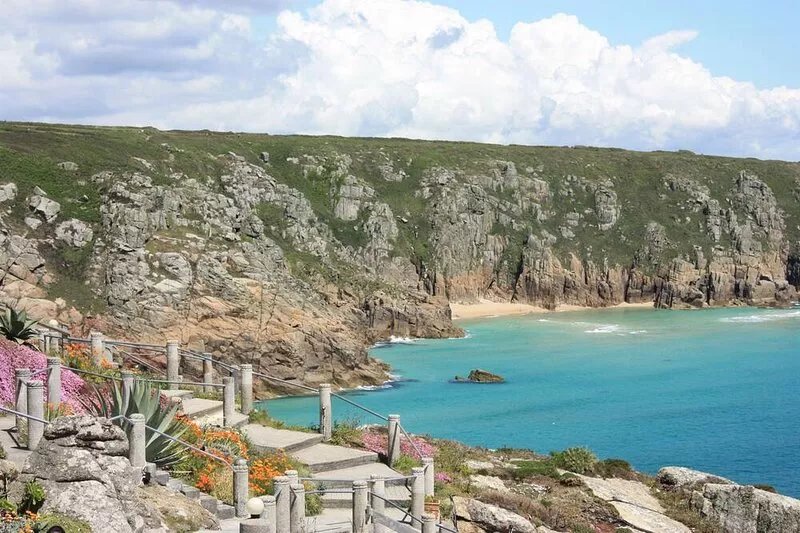 Hidden gem, panoramic coastal views, beach & cafes. Winter let 24/25 available