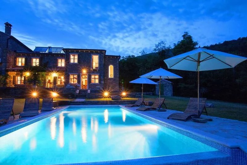 Bazjaki: Beautiful stone villa in Istria with infinity pool
