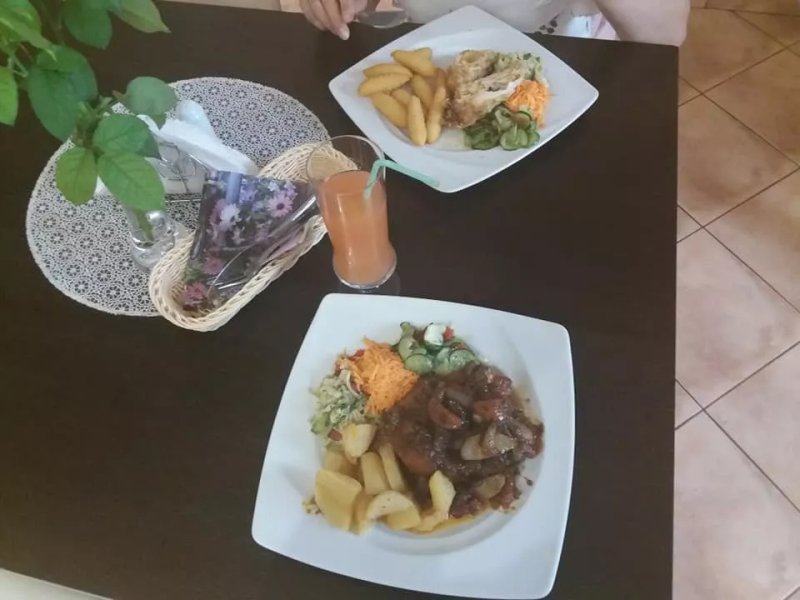 Polonia S.C. Restauracja. Bosak K.M