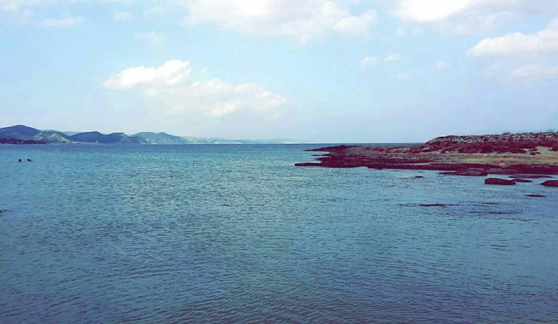 Gold Island Restaurant & Bungalows