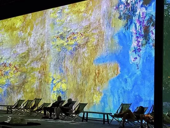 Monet: The immersive experience