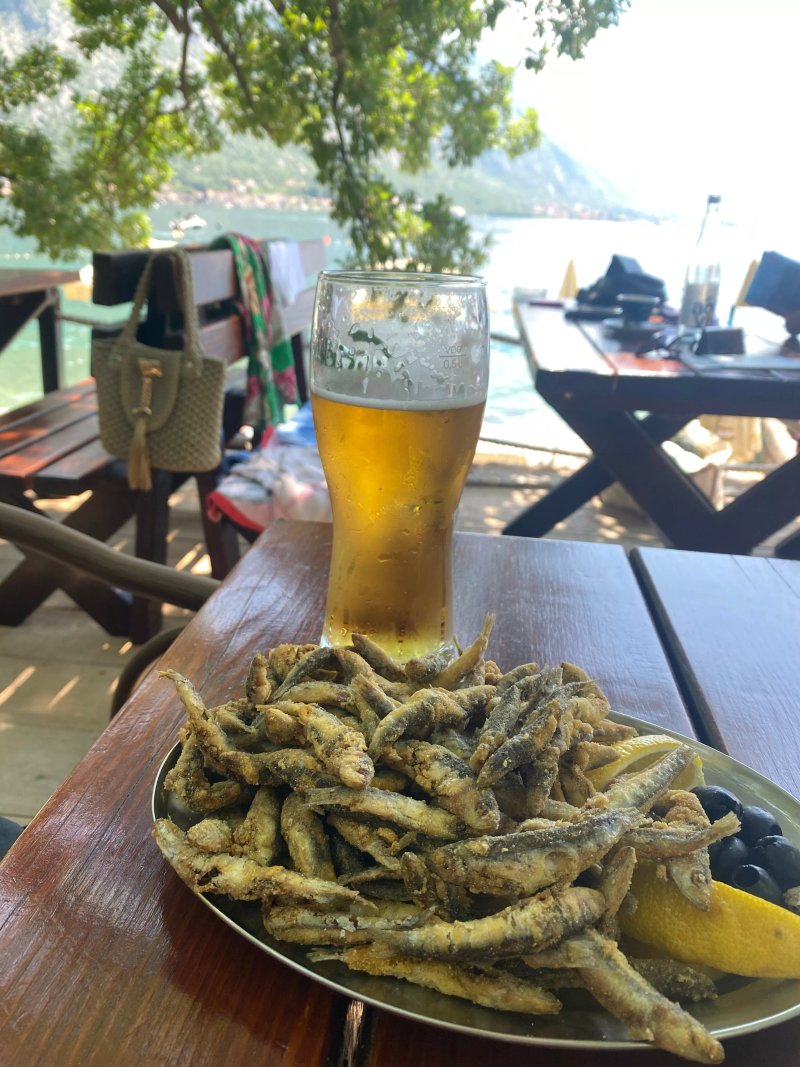 Grota - Plazni bar i restoran