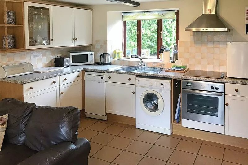 Colombo Cottage boasts a beautiful location with countryside views.