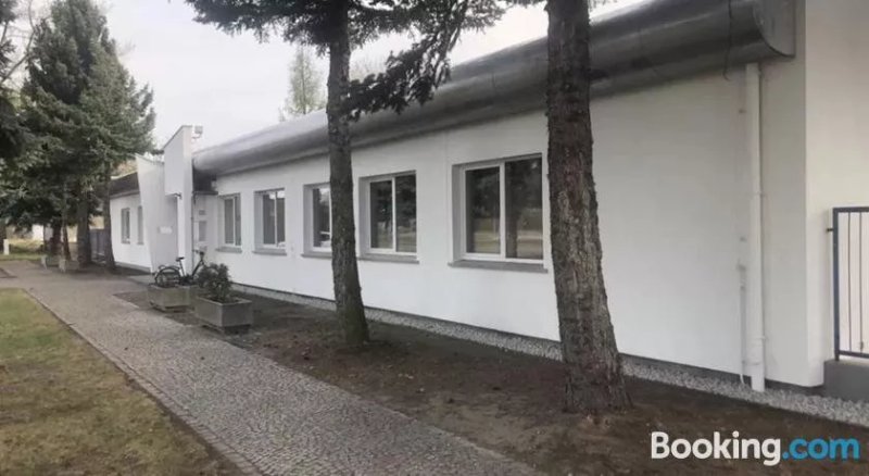 Hostel Leszno Ul. Uslugowa