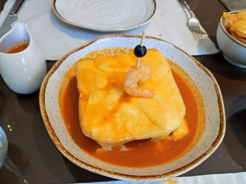 Bistro Flores