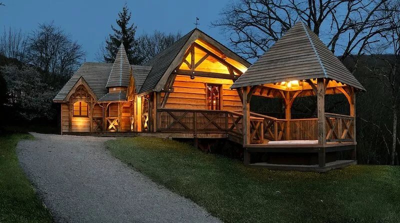 Gîte de L'hôtel-dieu, Mon Château en Bois en Bourgogne Avec SPA