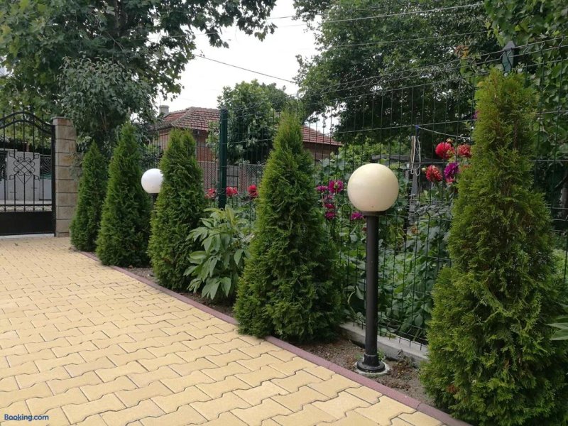 Guest House Karaulanov